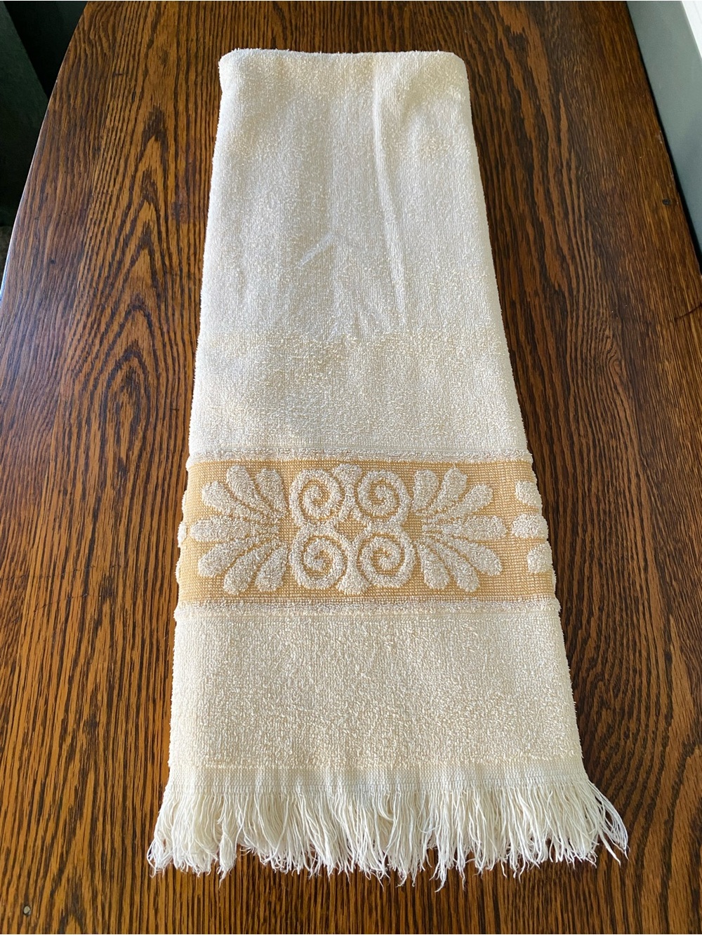 Vintage Cannon Monticello Sculpted Fringed Bath Towel Beige Tan